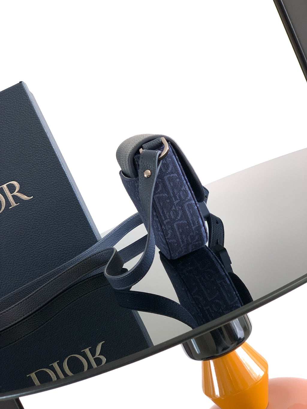 Сумка-месенджер Dior Saddle з натуральної шкіри — фото 2