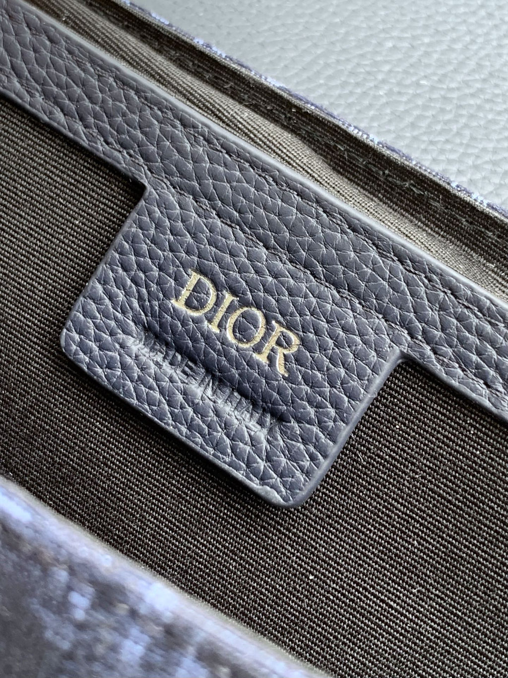 Сумка-месенджер Dior Saddle з натуральної шкіри — фото 9