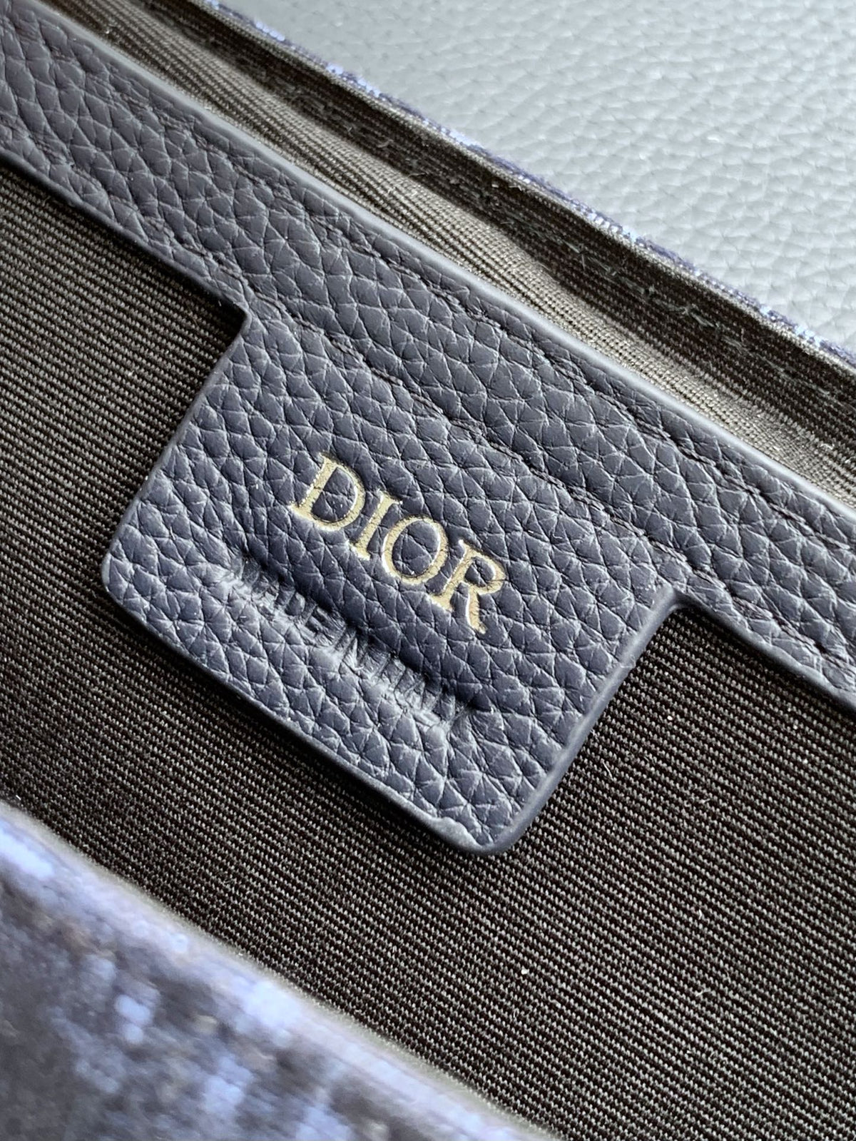 Сумка-месенджер Dior Saddle з натуральної шкіри — фото 9