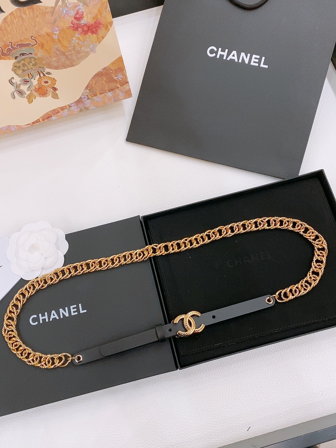 Пояс-ланцюжок Chanel із латуні