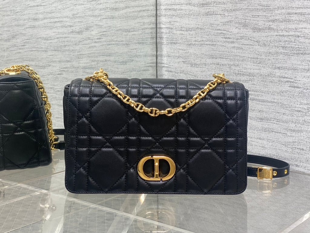 Середня сумка Dior Caro з натуральної шкіри — фото 1