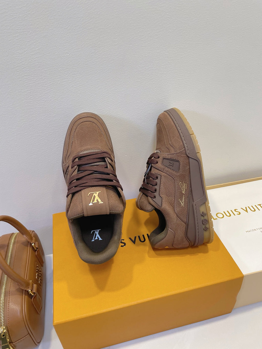 Кросівки Louis Vuitton