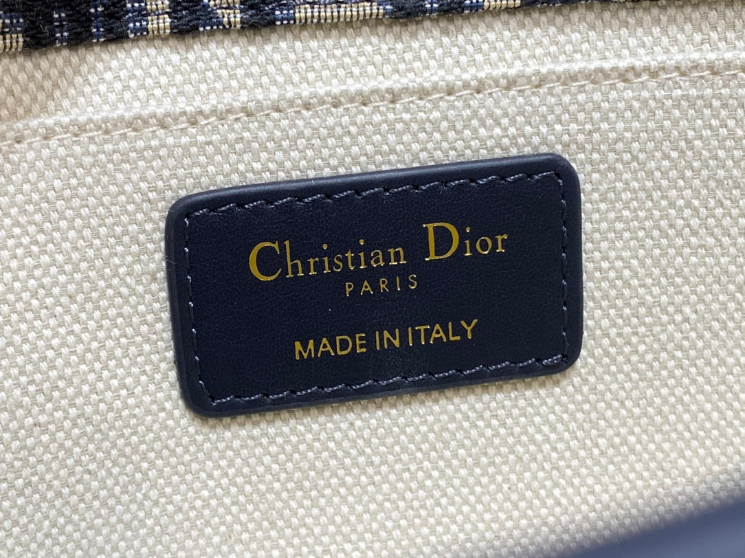 Сумка Dior Montaigne — фото 9