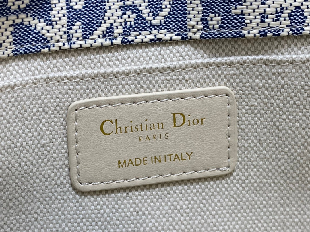 Сумка Dior Montaigne — фото 9