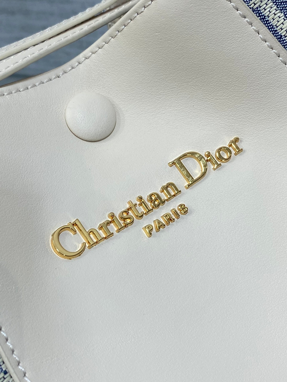Мала сумка-відро Dior Signature з натуральної шкіри — фото 2