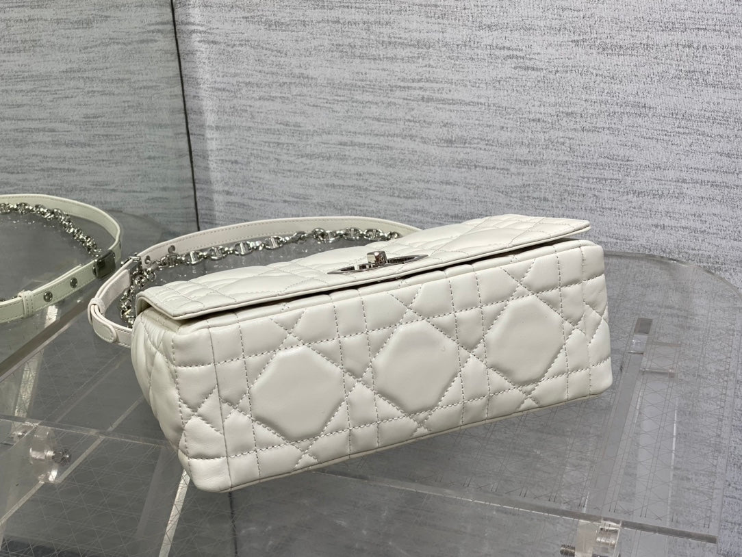 Середня сумка Dior Caro з натуральної шкіри — фото 7