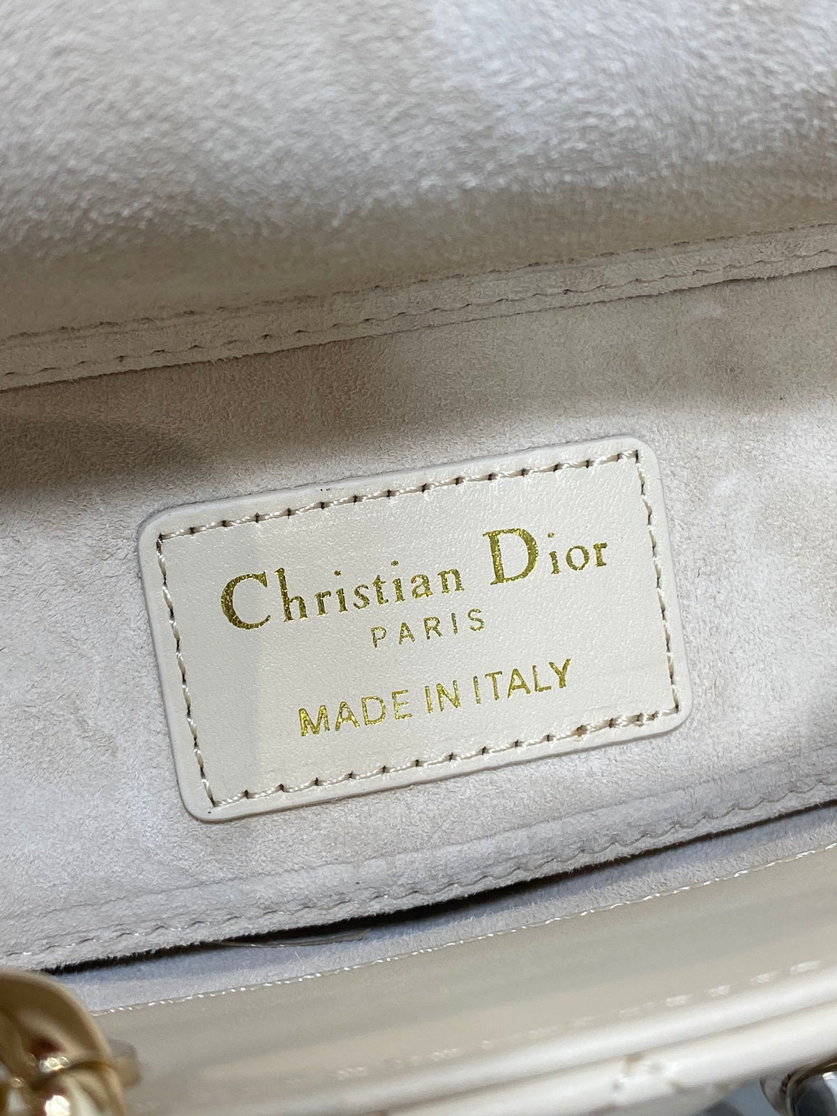 Мала сумка Dior D-Joy зі шкіри ягняти — фото 9