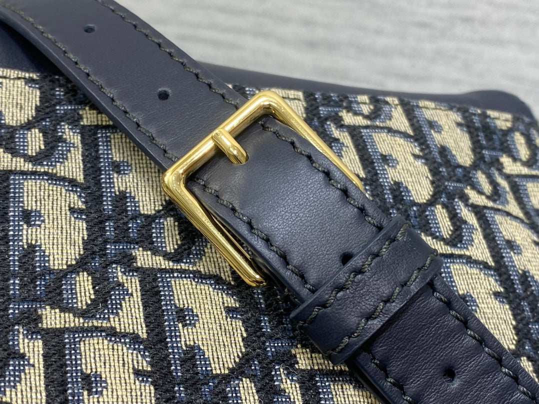 Сумка на ланцюжку Dior 30 Montaigne Pocket — фото 5