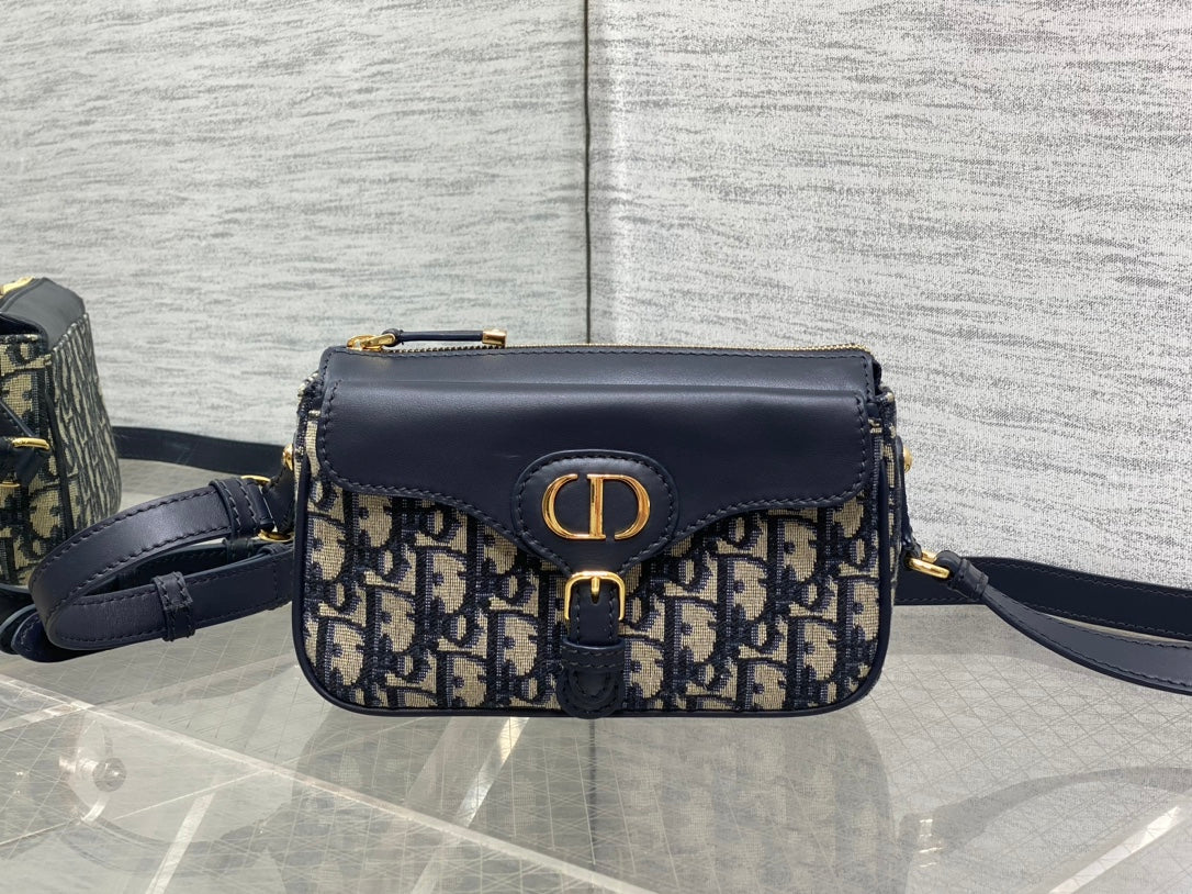 Сумка на ланцюжку Dior 30 Montaigne Pocket — фото 2