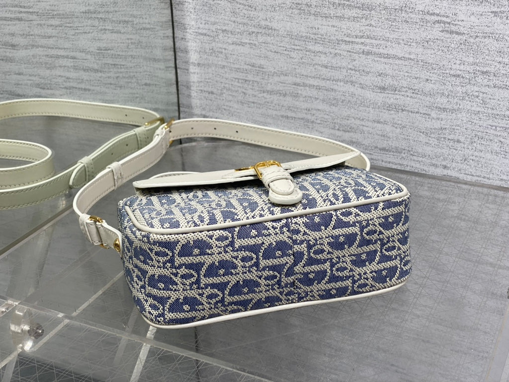 Сумка на ланцюжку Dior 30 Montaigne Pocket — фото 7