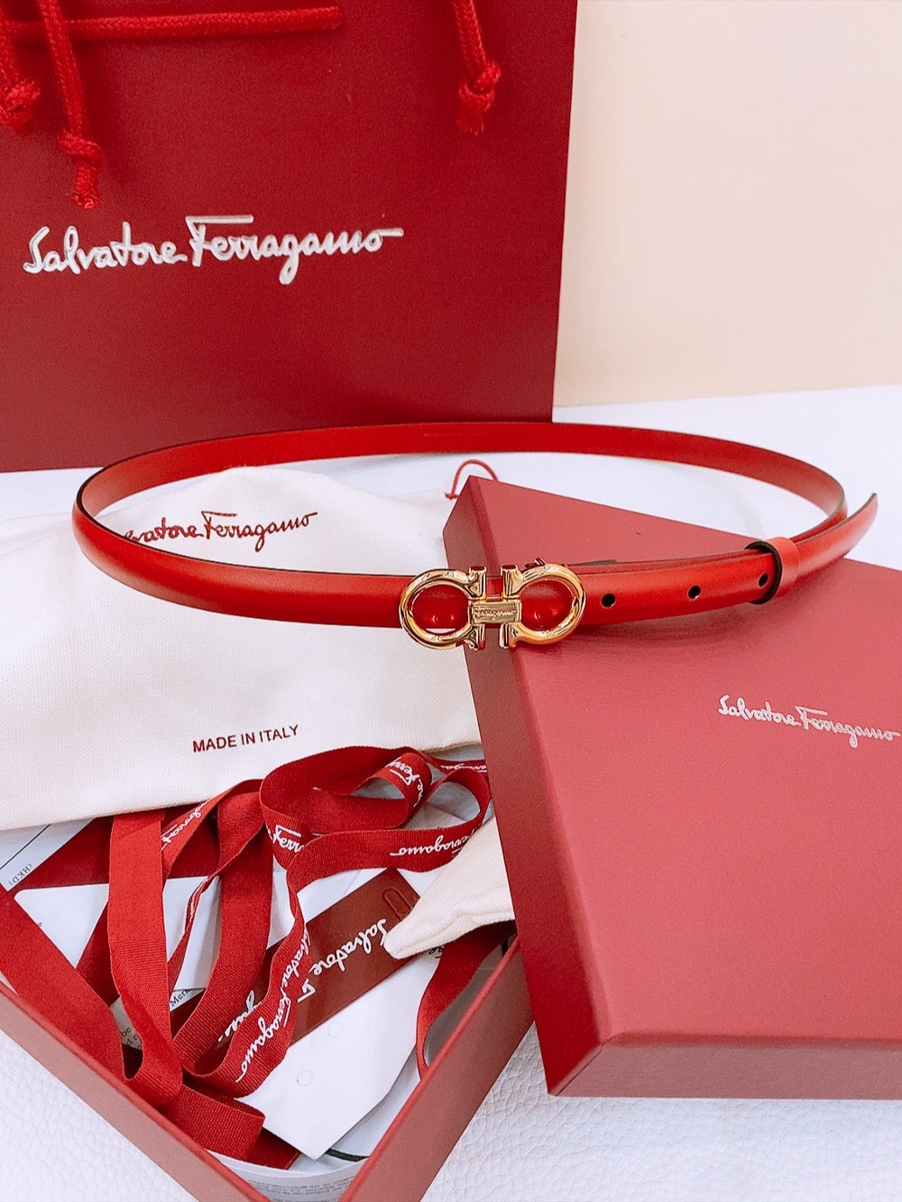 Ремінь Salvatore Ferragamo з натуральної шкіри — фото 1