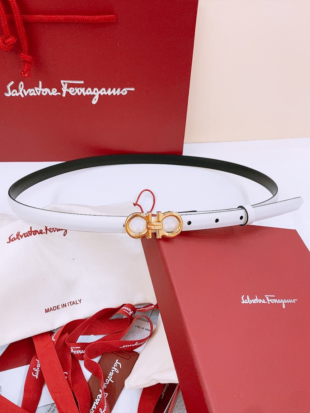 Ремінь Salvatore Ferragamo з натуральної шкіри — фото 1