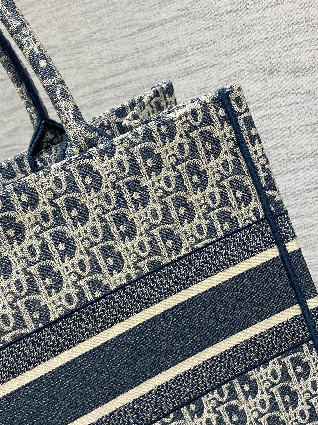 Середня сумка-тоут Dior з текстилю — фото 5