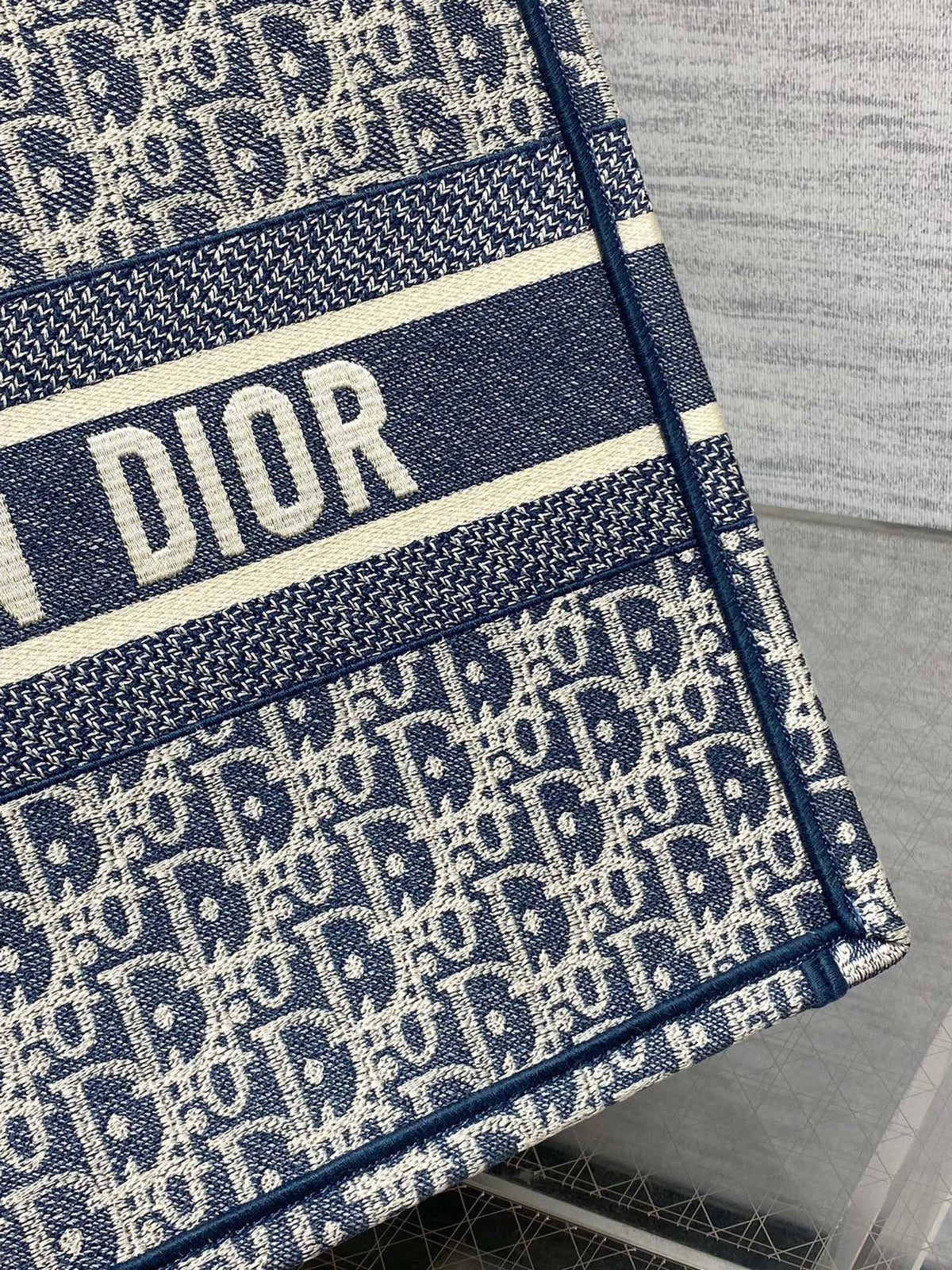 Середня сумка-тоут Dior з текстилю — фото 3