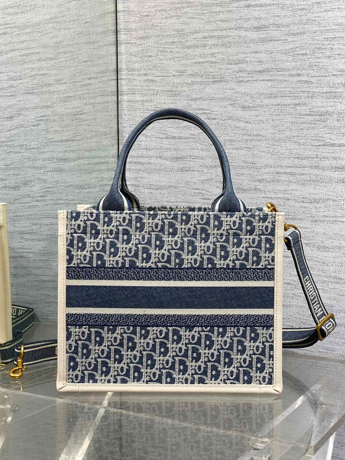 Мала сумка-тоут Dior з натуральної шкіри — фото 4