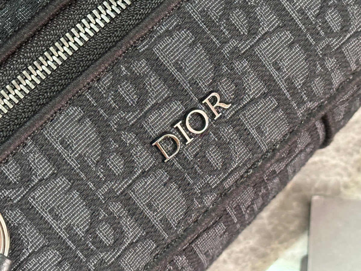 Сумка-месенджер Dior з натуральної шкіри — фото 5