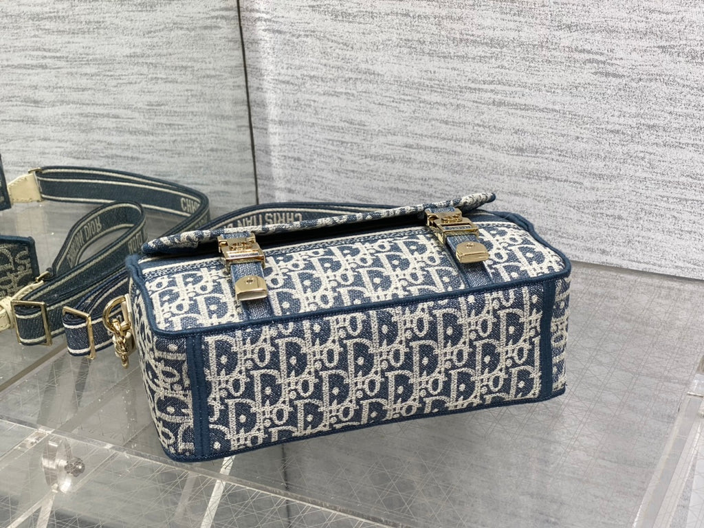 Мала сумка-месенджер Dior з натуральної шкіри — фото 7
