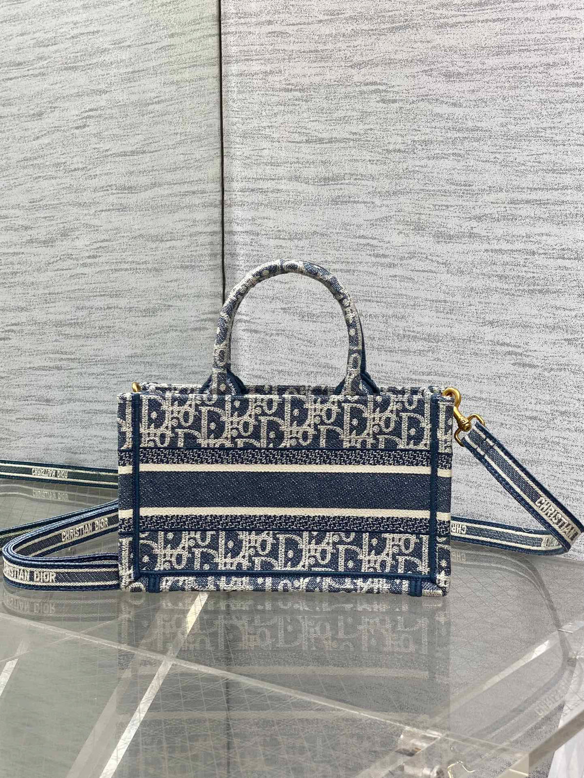 Сумка-тоут Dior з натуральної шкіри — фото 4