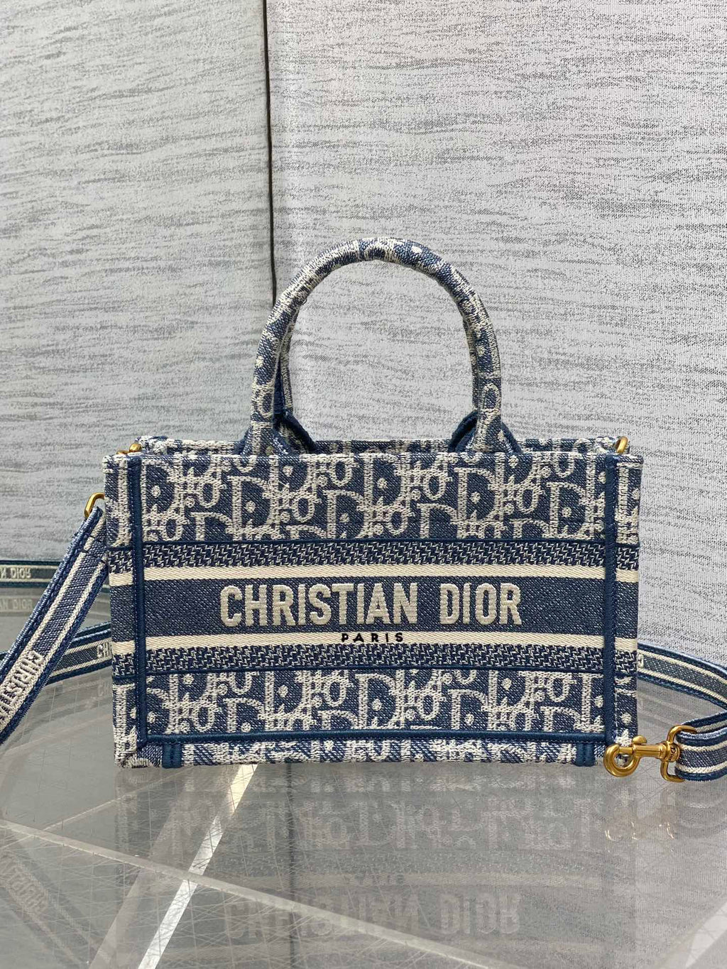 Сумка-тоут Dior з натуральної шкіри — фото 2