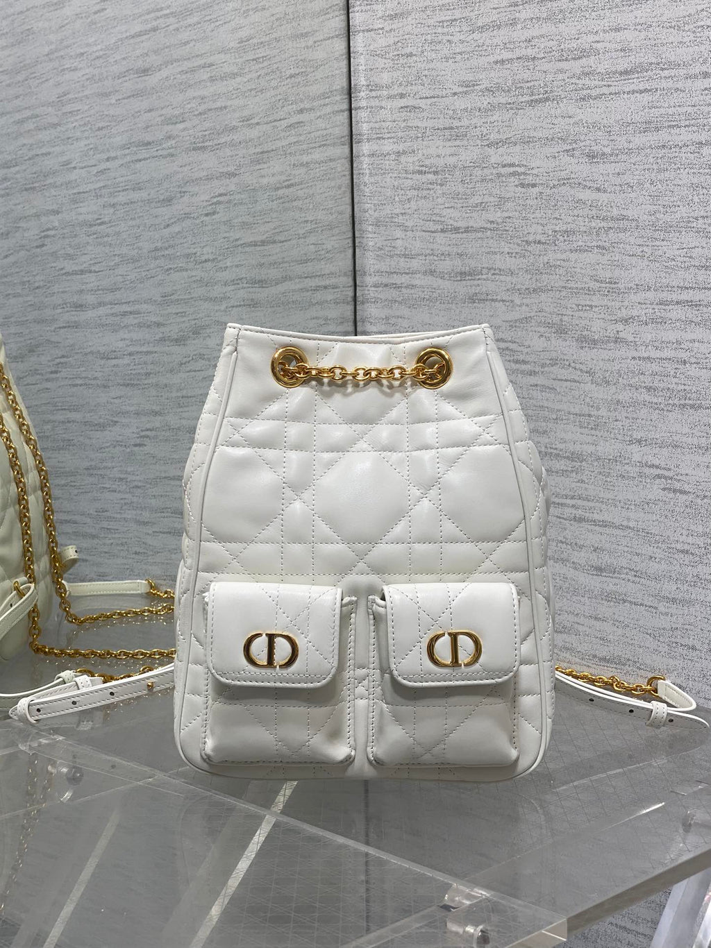 Велика сумка-відро Dior Caro Multicarry зі шкіри ягняти — фото 1