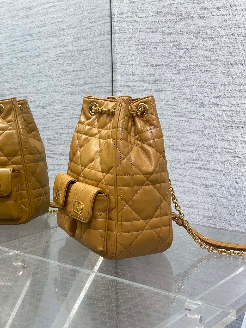 Велика сумка-відро Dior Caro Multicarry зі шкіри ягняти — фото 6