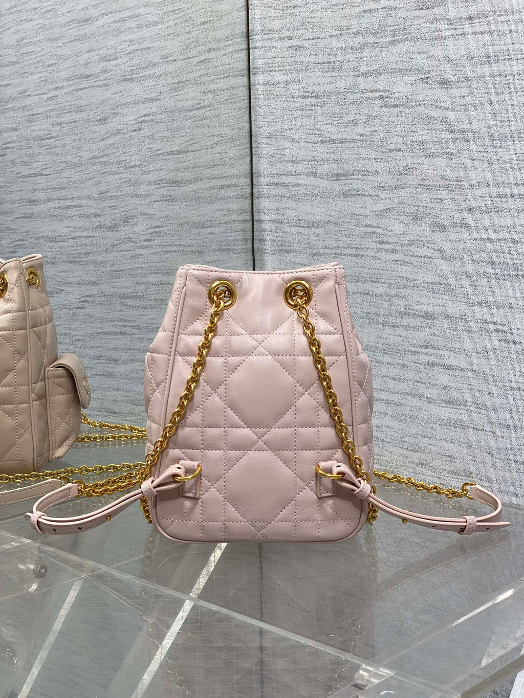 Мала сумка-відро Dior Caro Multicarry зі шкіри ягняти — фото 5
