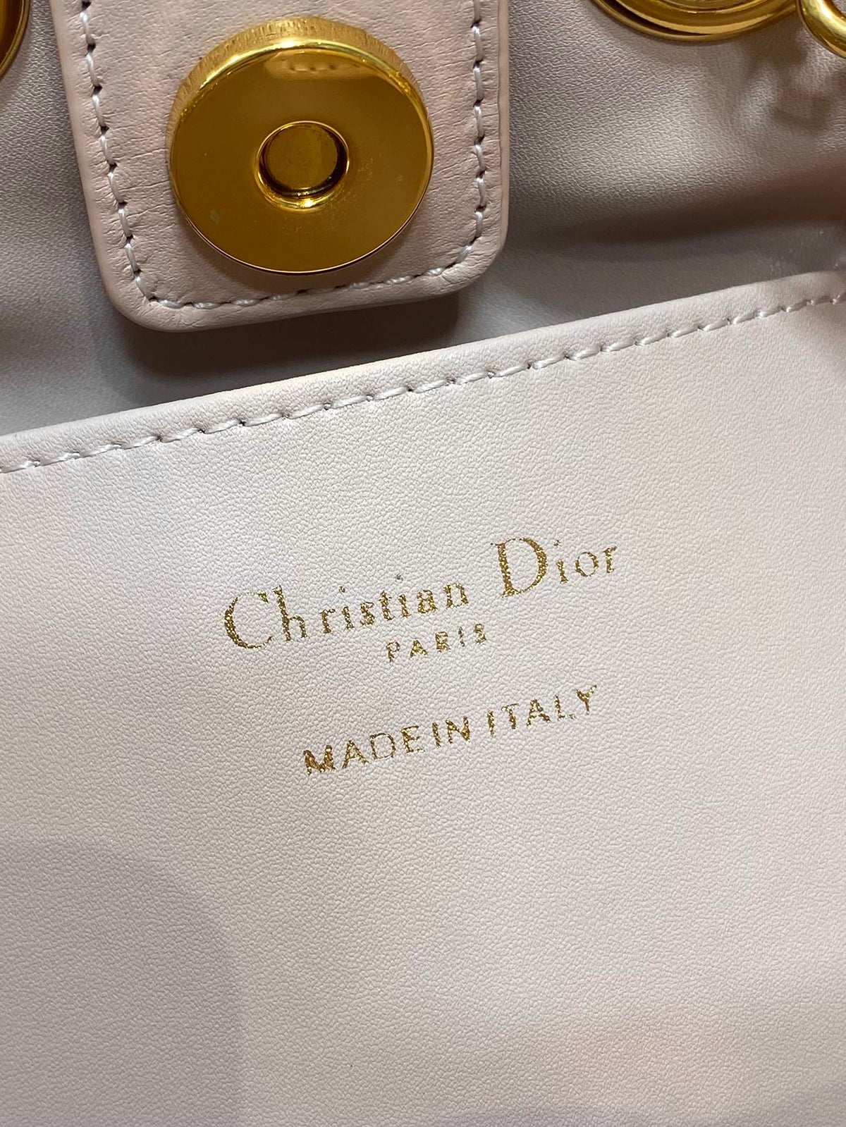 Мала сумка-відро Dior Caro Multicarry зі шкіри ягняти — фото 9