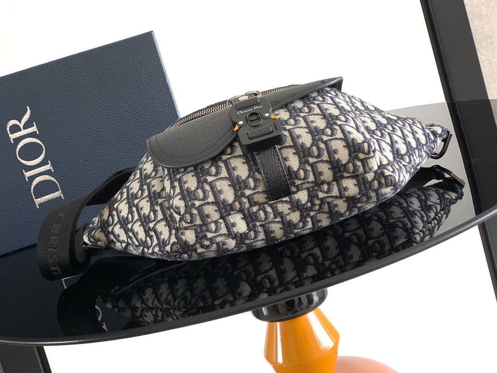 Поясна сумка Dior Saddle з натуральної шкіри — фото 4