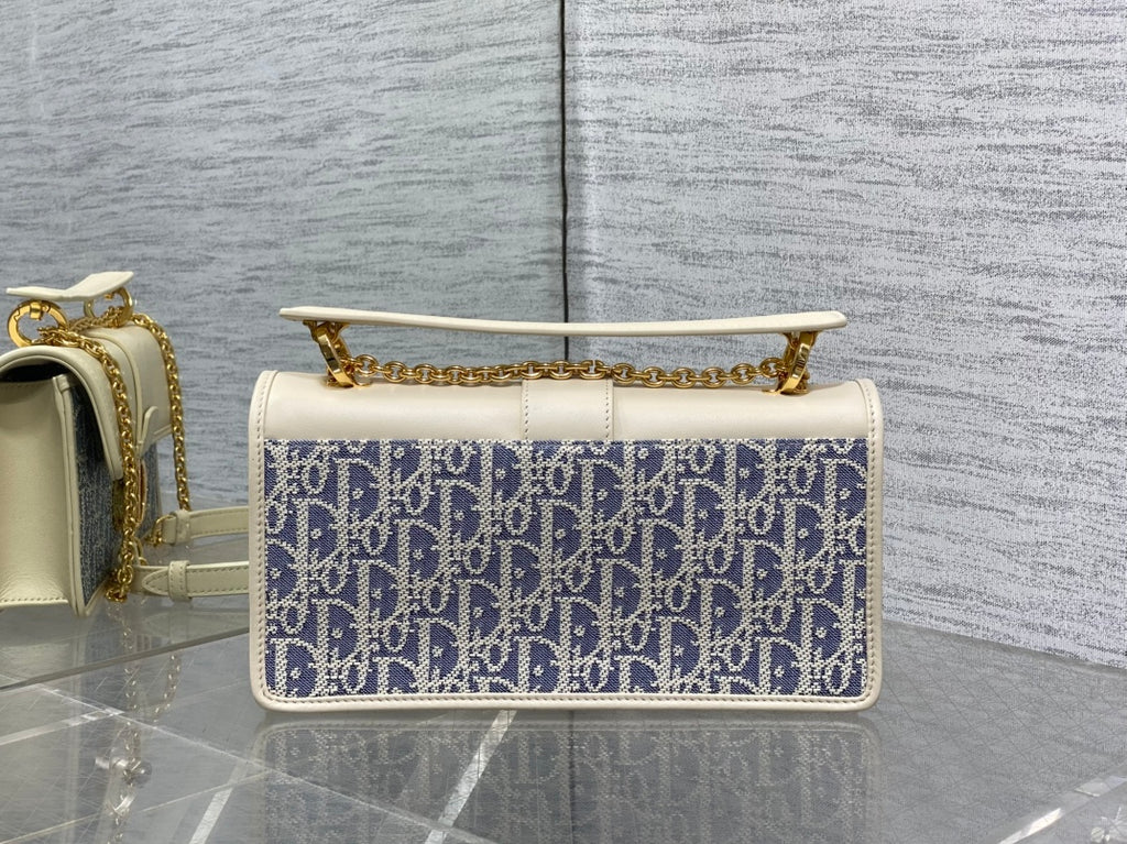 Середня сумка Dior 30 Montaigne з натуральної шкіри — фото 4