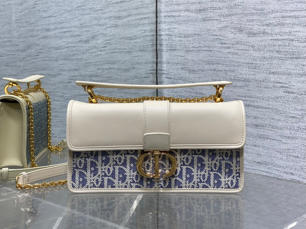 Середня сумка Dior 30 Montaigne з натуральної шкіри — фото 1