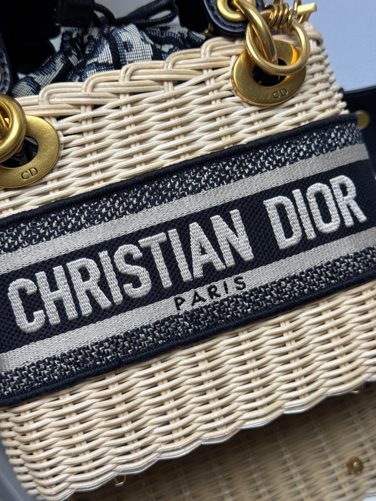 Сумка Dior з бамбукового плетіння й текстилю — фото 6
