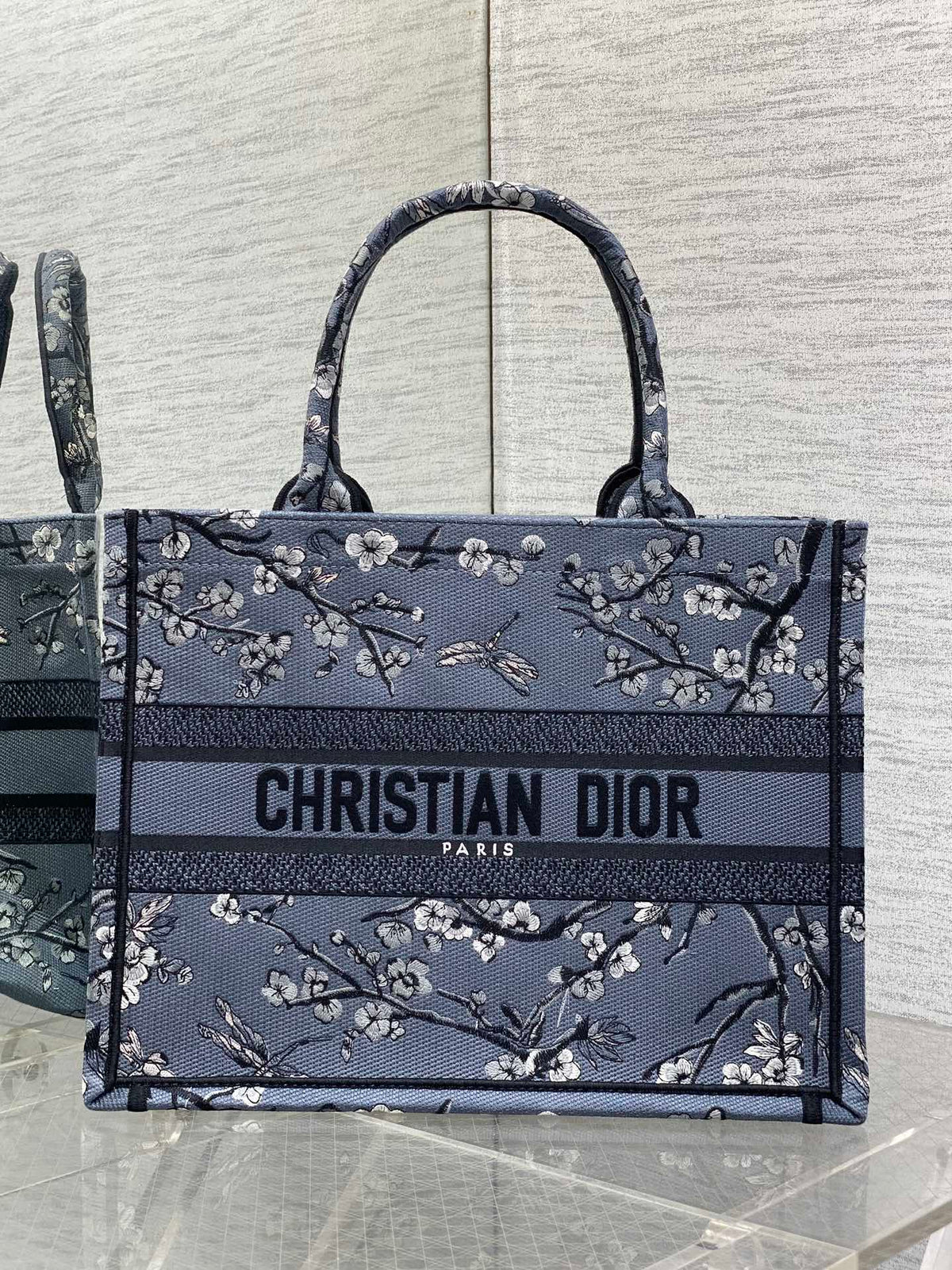 Середня сумка-тоут Dior з текстилю — фото 1