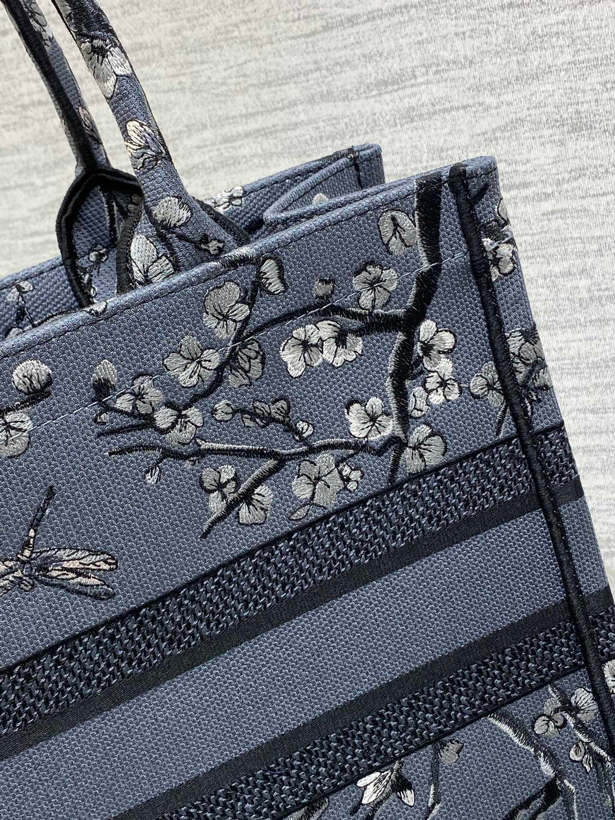 Середня сумка-тоут Dior з текстилю — фото 5