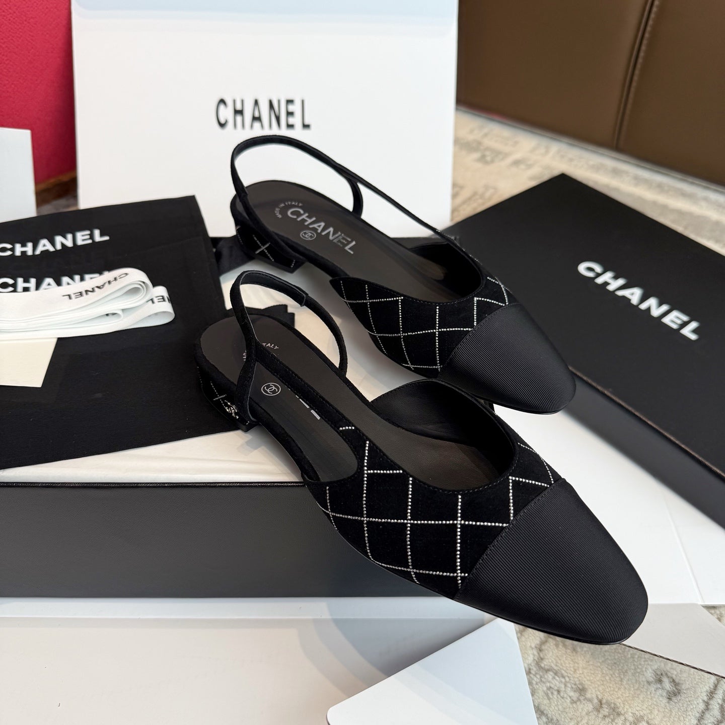 Жіночі замшеві взуття Chanel Slingback