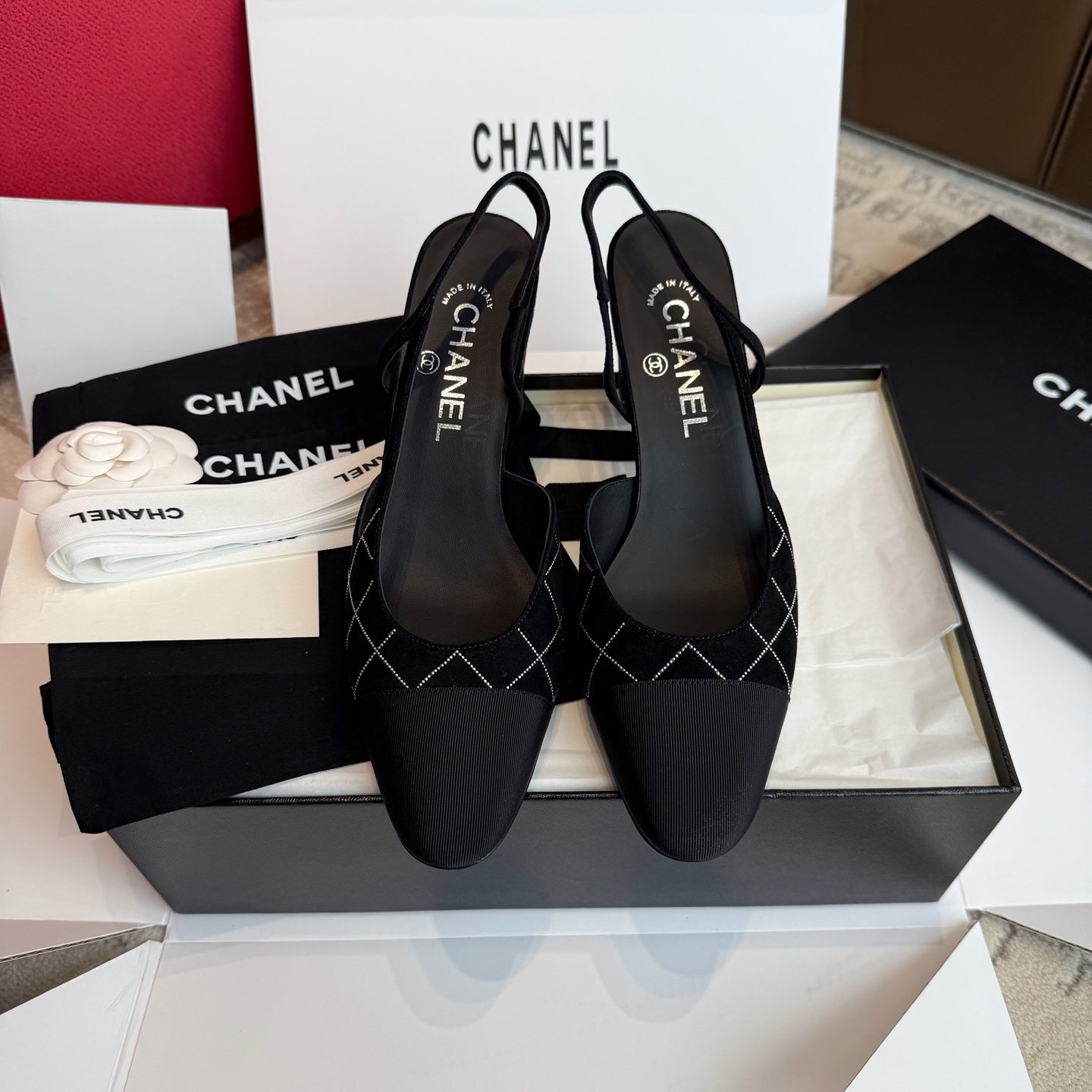 Жіночі елегантні замшеві туфлі Chanel Slingback