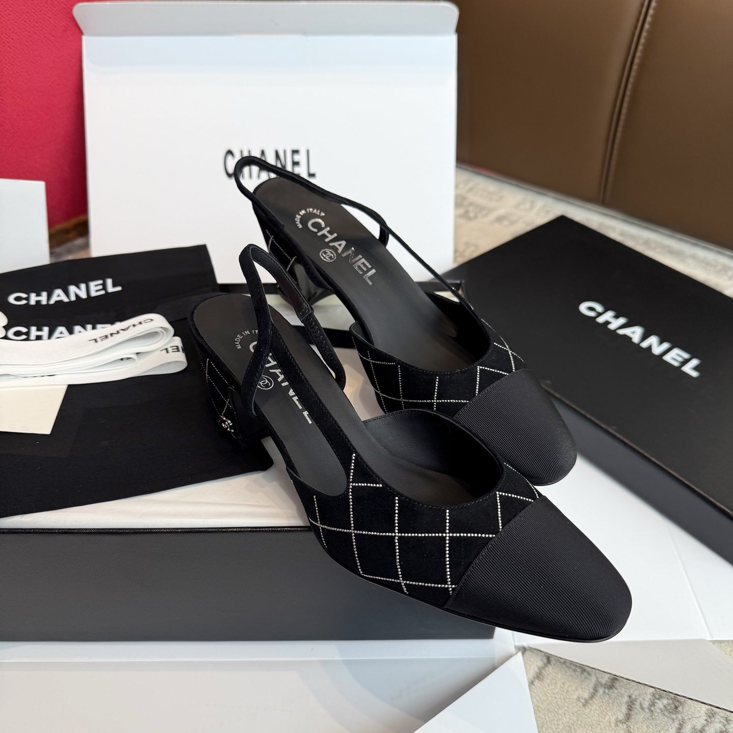 Жіночі елегантні замшеві туфлі Chanel Slingback