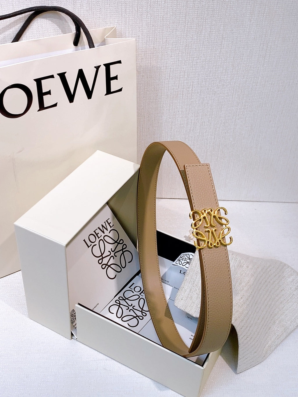 Ремінь Loewe з шкіри — фото 1