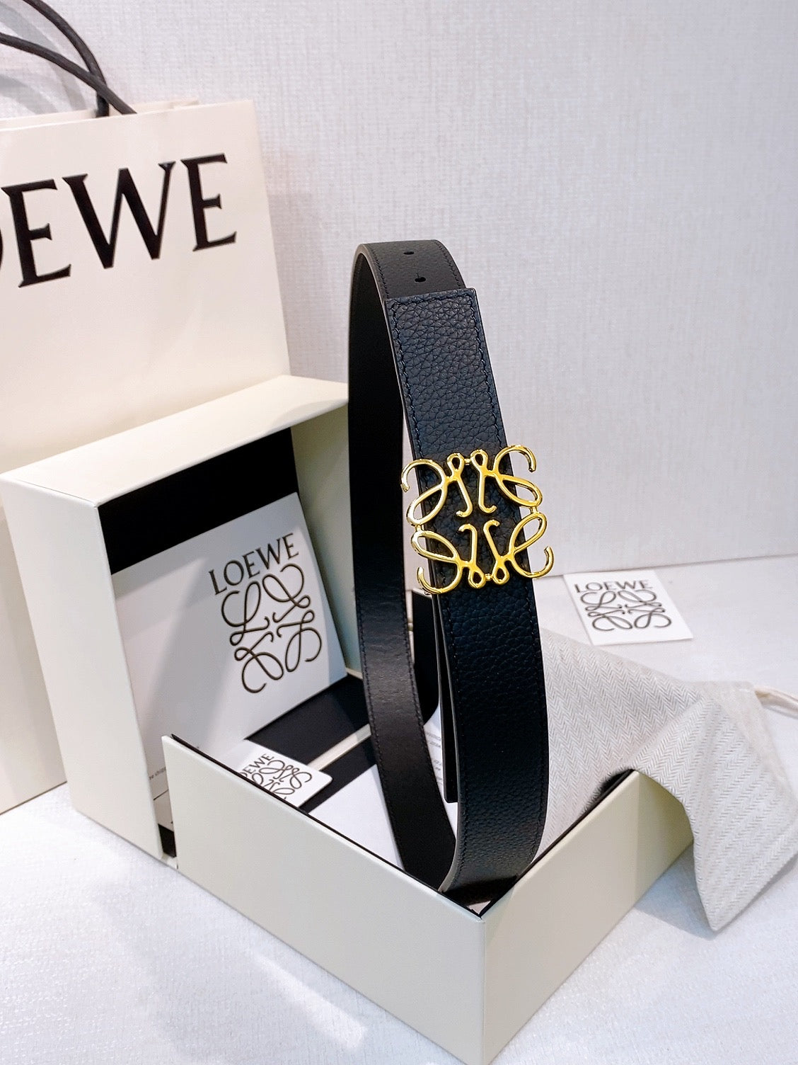 Ремінь Loewe з шкіри — фото 1