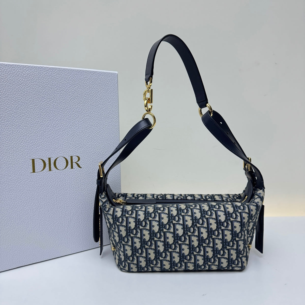 Мала сумка Dior D-Journey з натуральної шкіри — фото 1