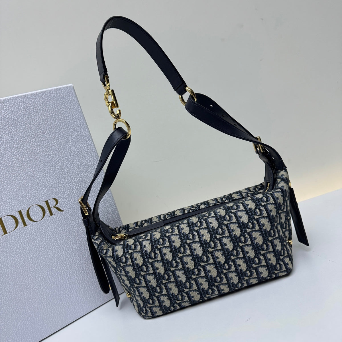 Мала сумка Dior D-Journey з натуральної шкіри — фото 2