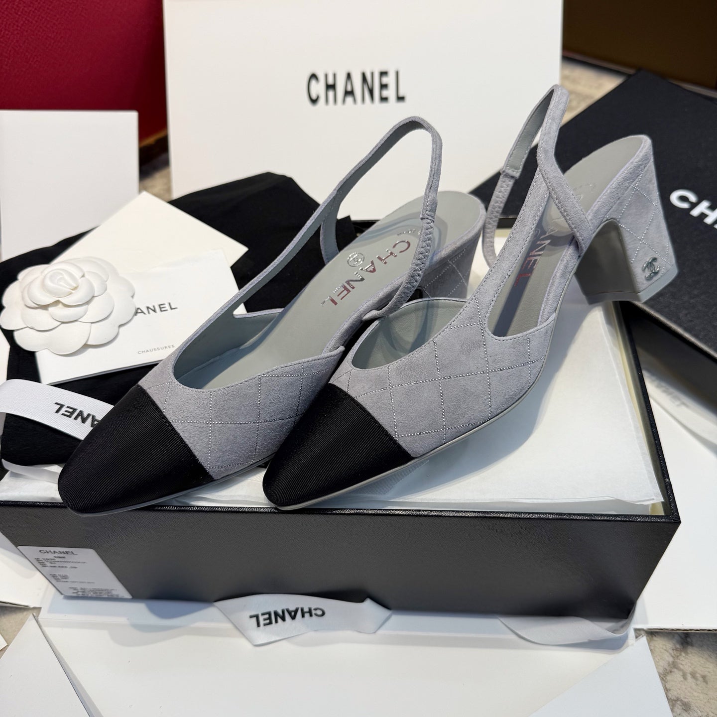Жіночі елегантні замшеві туфлі Chanel Slingback