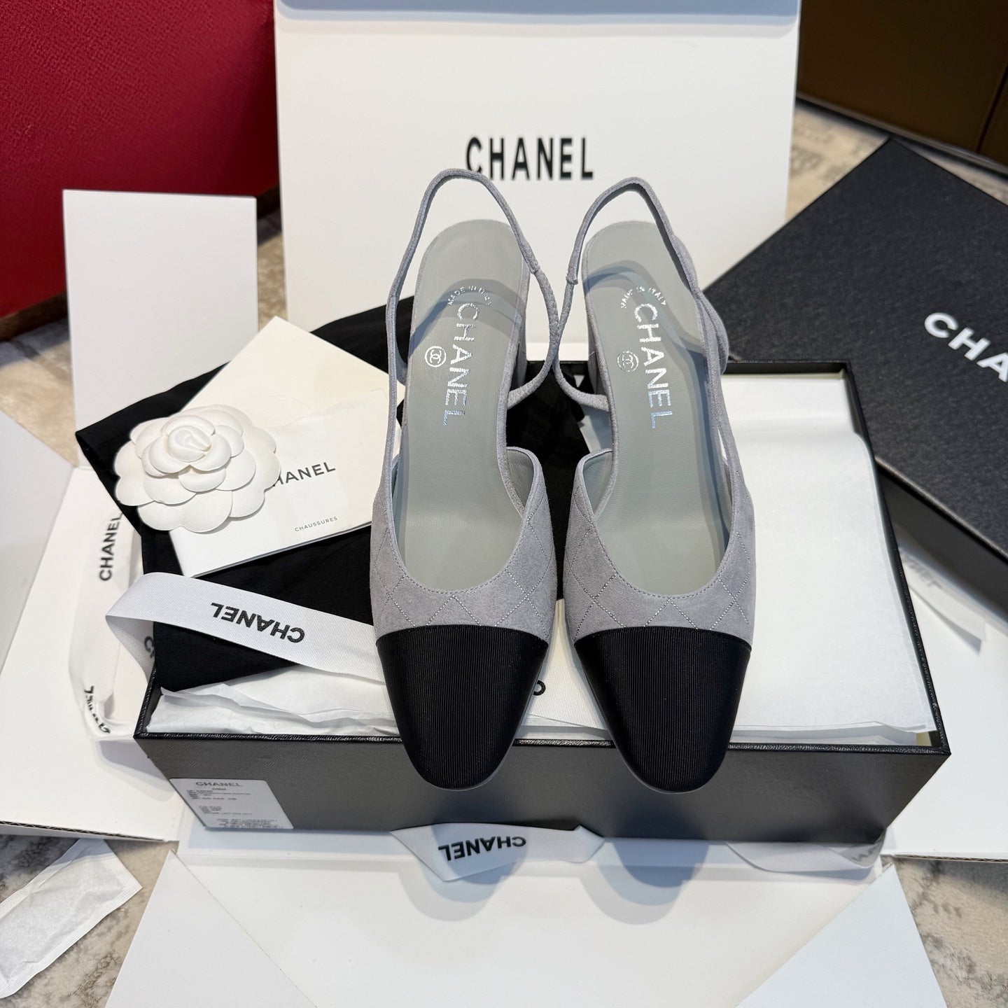 Жіночі елегантні замшеві туфлі Chanel Slingback