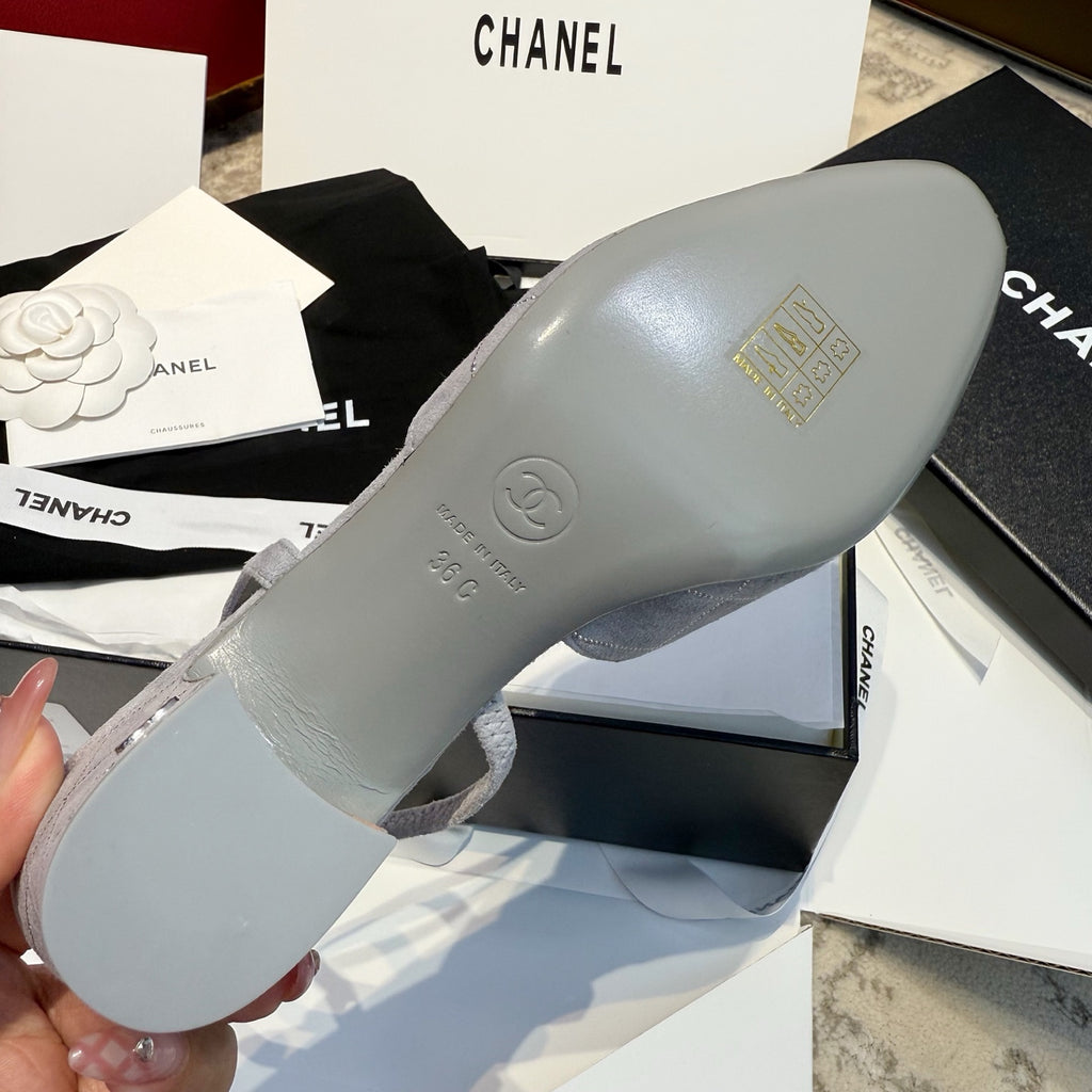 Жіночі елегантні замшеві туфлі Chanel Slingback