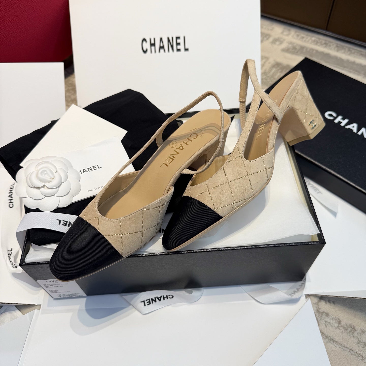 Жіночі елегантні замшеві туфлі Chanel Slingback