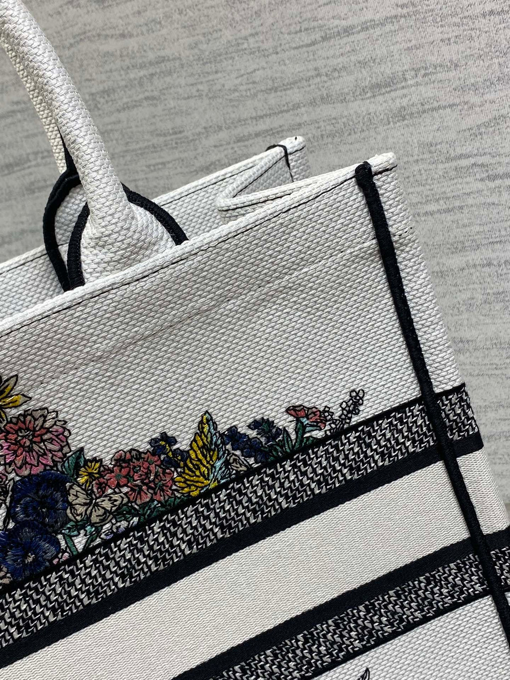 Середня сумка-тоут Dior з текстилю — фото 5