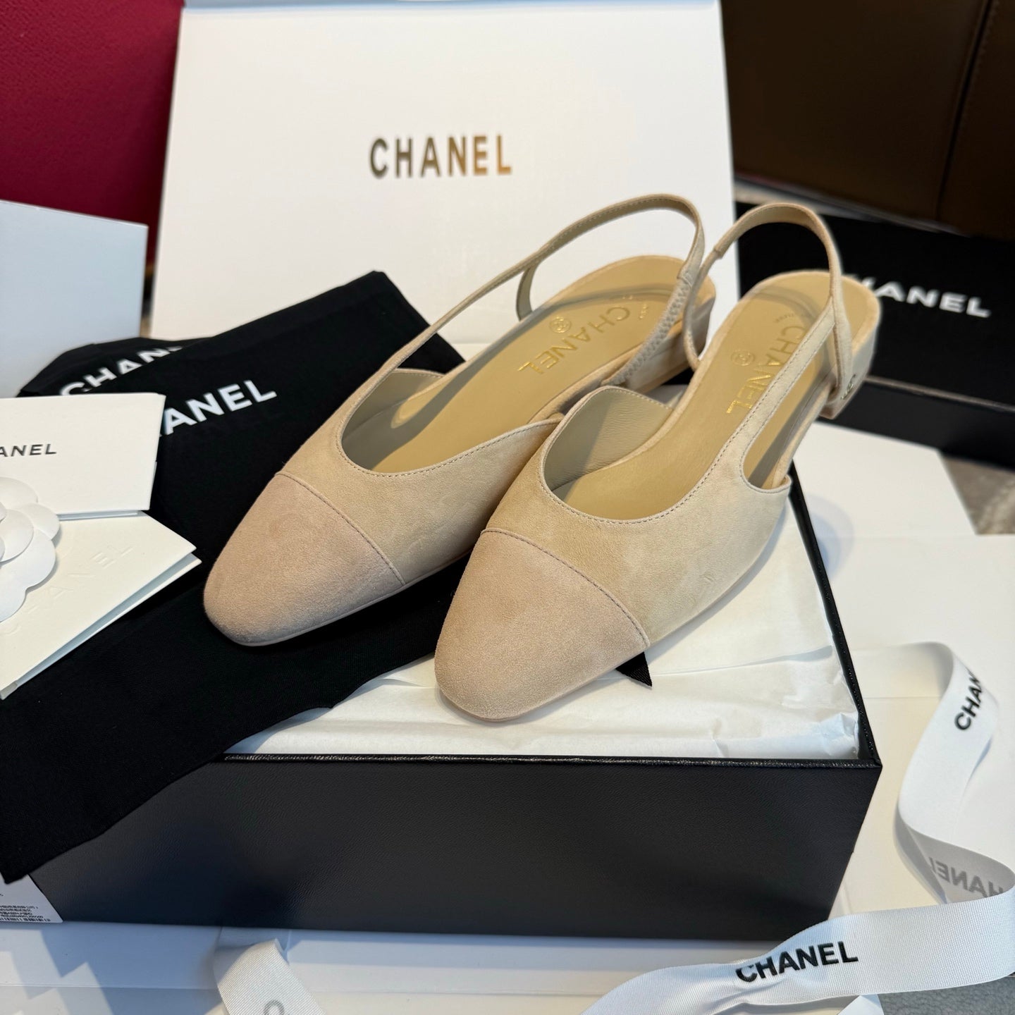 Жіночі замшеві взуття Chanel Slingback