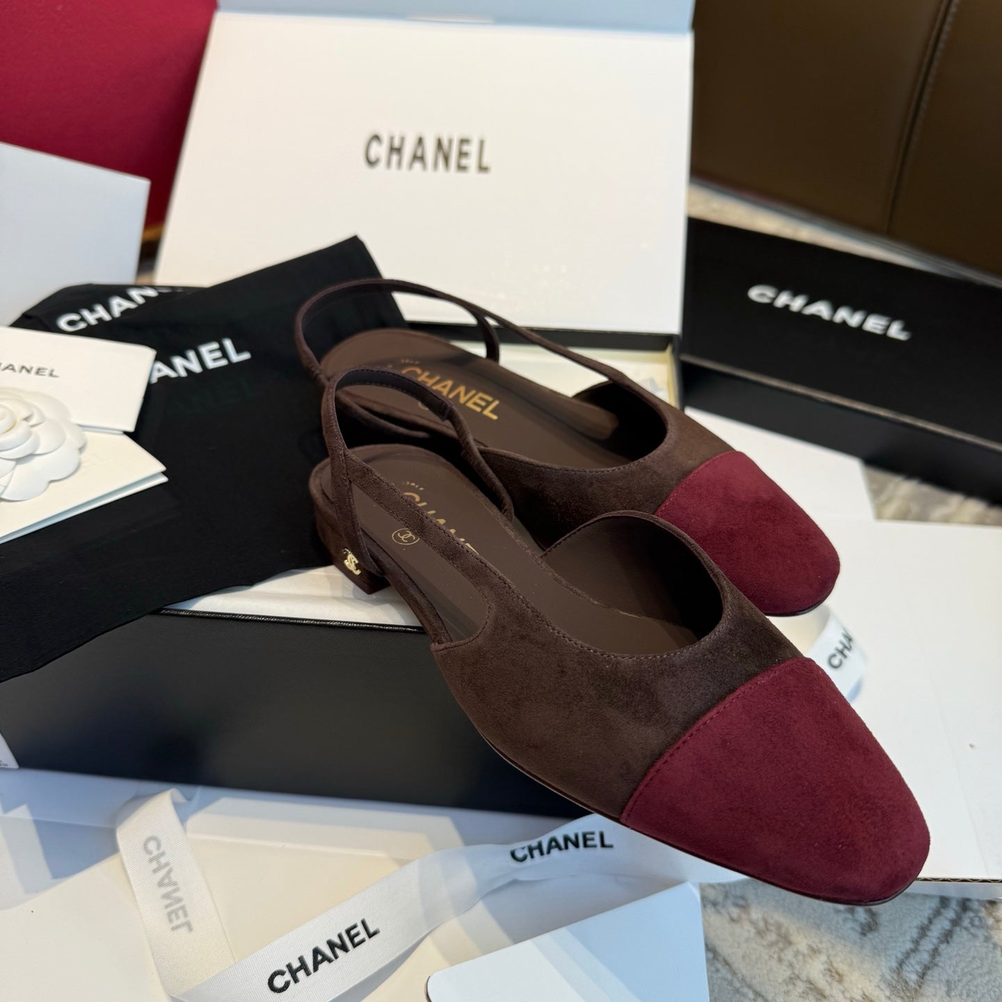 Жіночі замшеві взуття Chanel Slingback