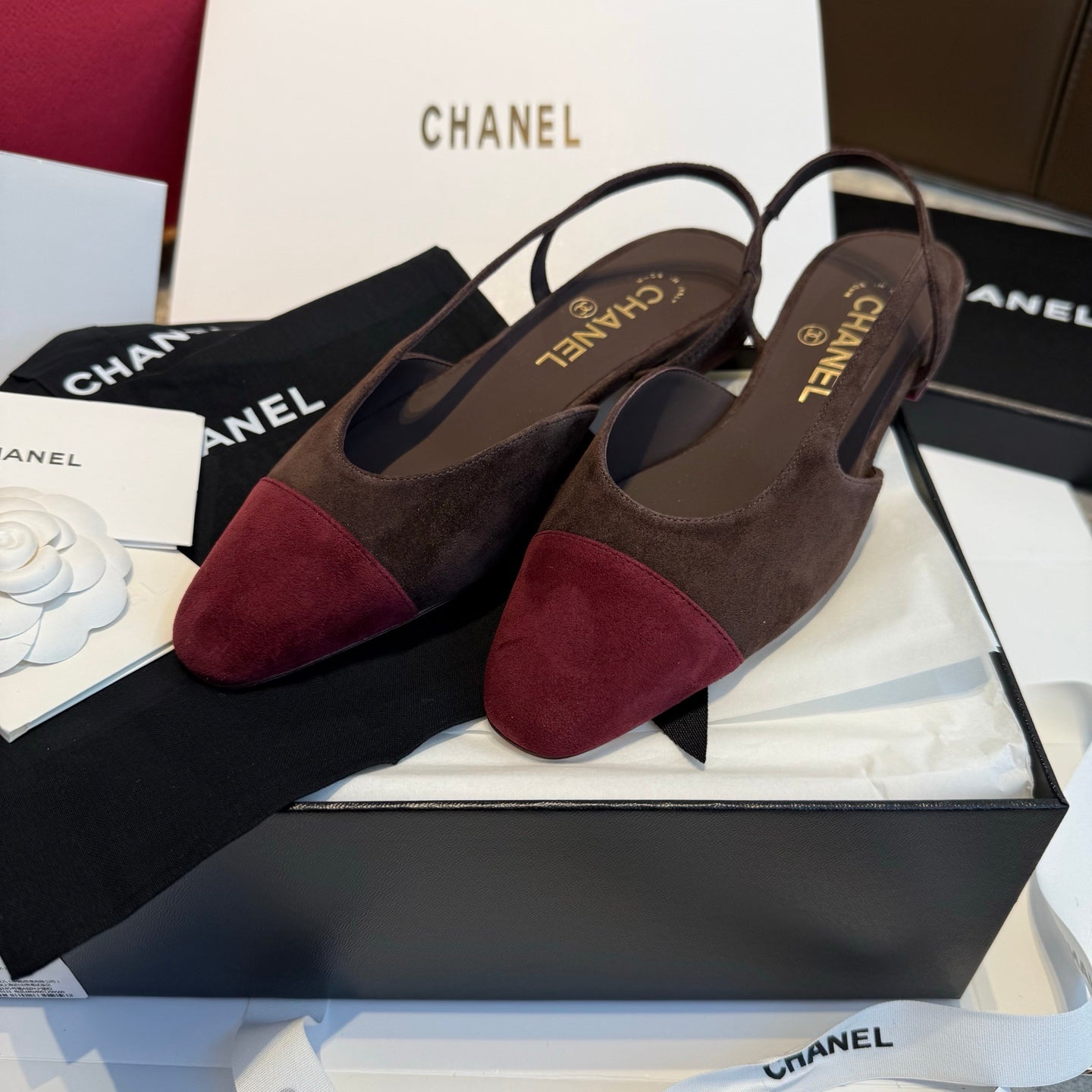 Жіночі замшеві взуття Chanel Slingback