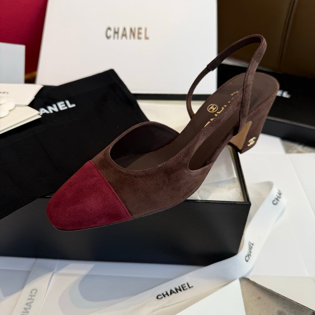 Жіночі елегантні замшеві туфлі Chanel Slingback