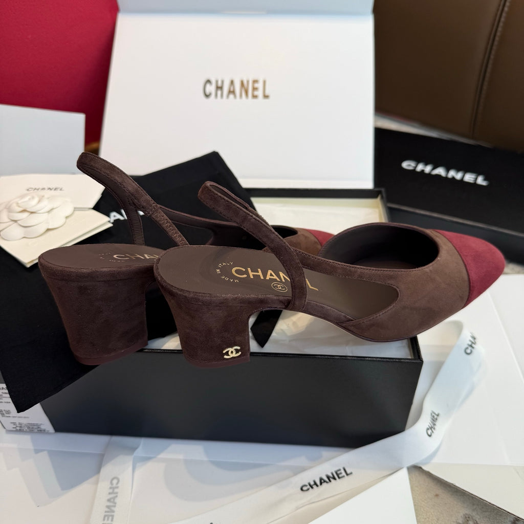 Жіночі елегантні замшеві туфлі Chanel Slingback